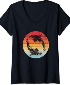 Womens Orca Whale Vintage Family Retro Killer Orcas Women Kids V-Neck T-Shirt